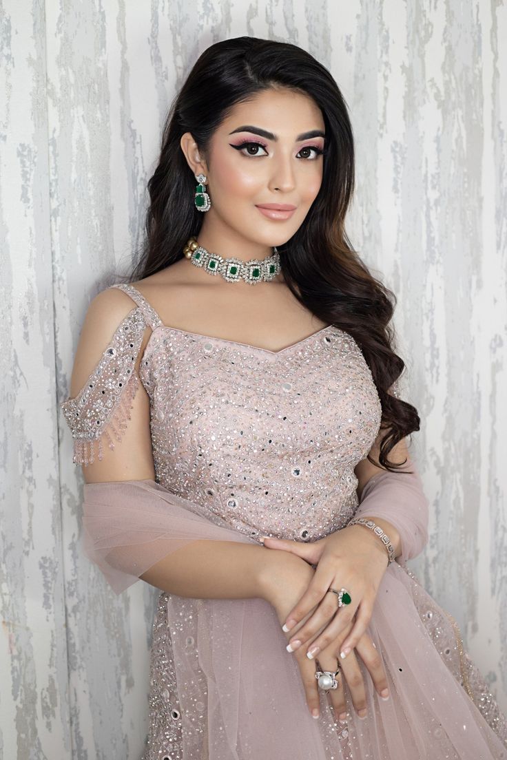 PREMIUM ENGAGEMENT MAKEUP